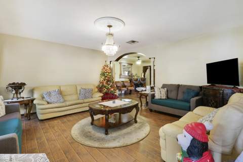 10868 Larch Court, Palm Beach Gardens FL - photo 8 of 39