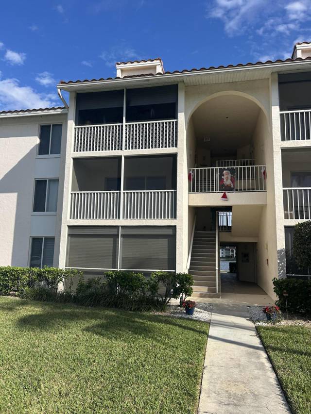 Jensen Beach Club