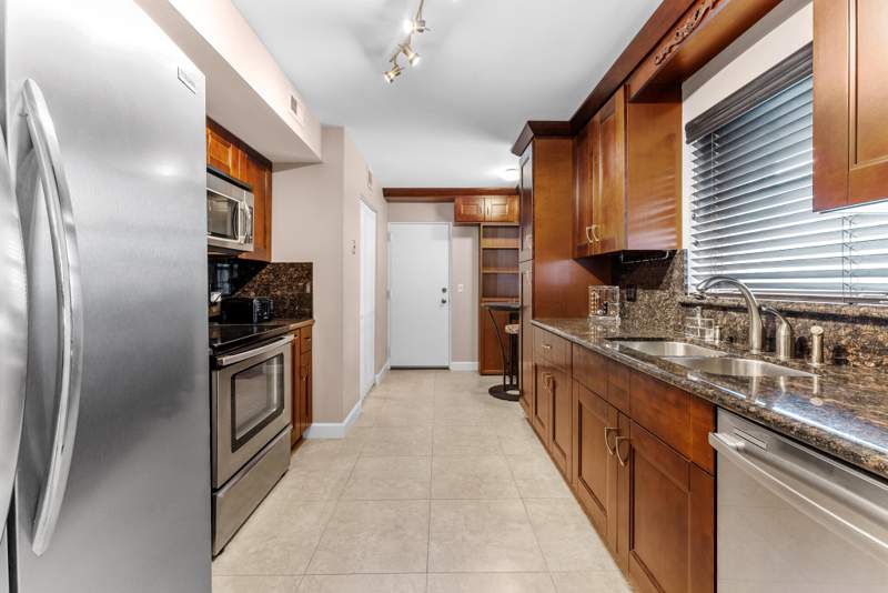 3 bedroom Condominium at 6300 NW 2nd Avenue #201, Boca Teeca Condo 8, Boca Raton — photo 3
