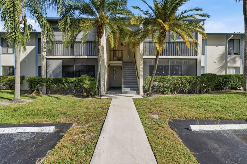 2 bedroom Condominium at 1102 Green Pine Boulevard #A1, Palm Club Village II Condo, West Palm Beach — photo 4