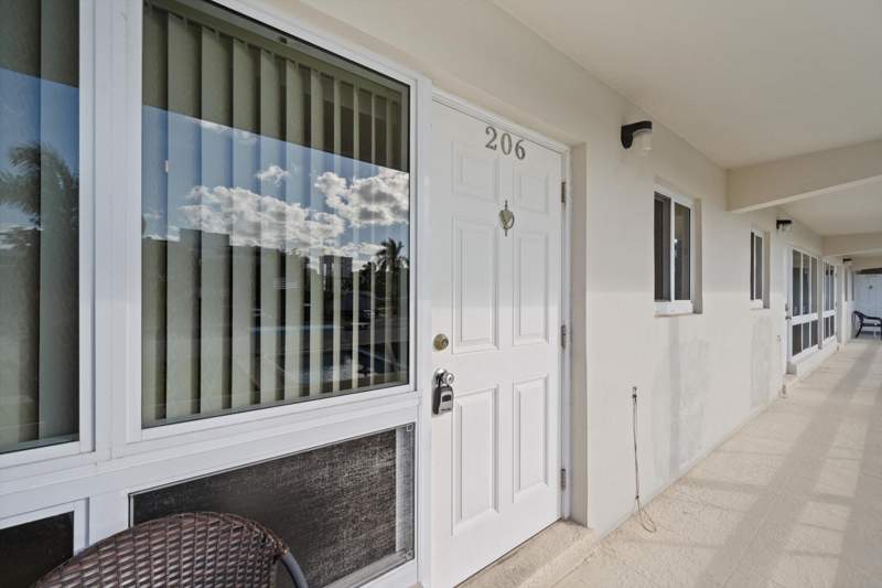 1 bedroom Co-Ownership at 3205 SE 7th Street #206, Fairbanks Manor Co-Op, Pompano Beach — photo 5