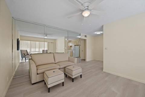3205 SE 7th Street #206, Pompano Beach FL - photo 8 of 21