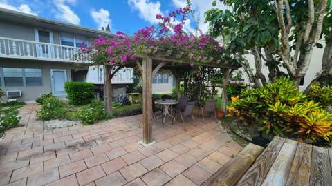 91 Coventry D, West Palm Beach FL - photo 22 of 23