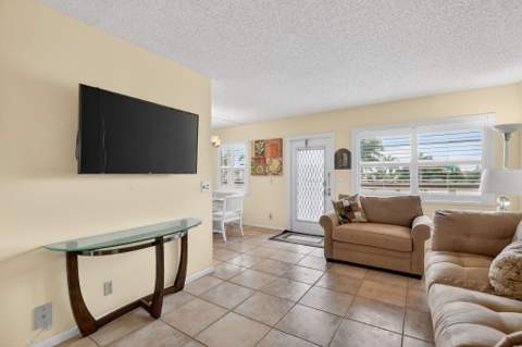 4008 Hythe A, Boca Raton FL - photo 9 of 63