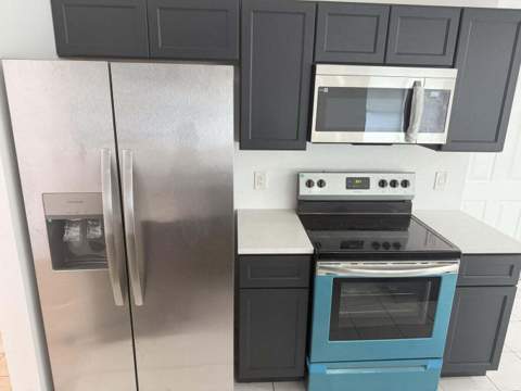 1334 N Mangonia Drive, West Palm Beach FL - photo 8 of 32