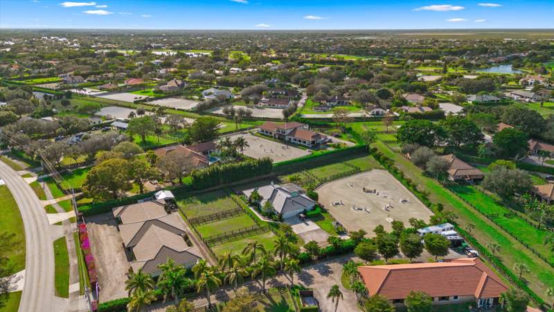 4 bedroom Single Family Residence at 14371 Wellington Trace, Paddock Park 2 Of Wellington, Wellington — photo 5