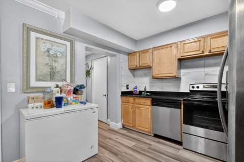 831 30th Court, West Palm Beach FL - photo 11 of 33