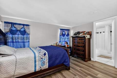 831 30th Court, West Palm Beach FL - photo 18 of 33