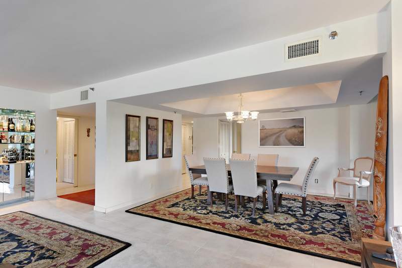 3 bedroom Condominium at 2427 Presidential Way #204, Parliament East Condo, West Palm Beach — photo 5