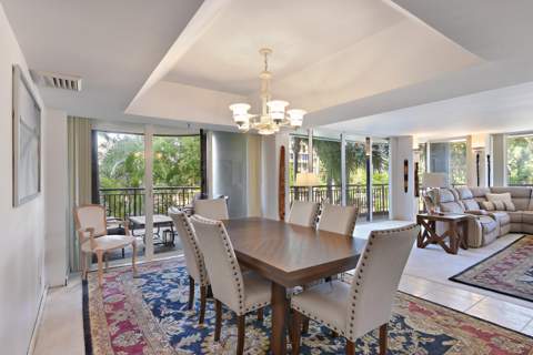 2427 Presidential Way #204, West Palm Beach FL - photo 6 of 35