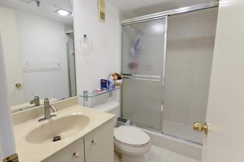 2427 Presidential Way #204, West Palm Beach FL - photo 17 of 35