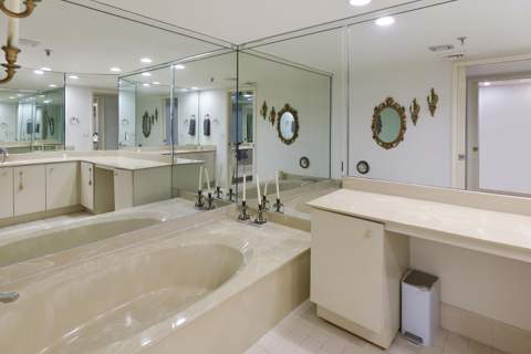 2427 Presidential Way #204, West Palm Beach FL - photo 15 of 35