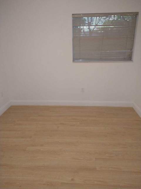 8321 Sands Point Boulevard #D109, Tamarac FL - photo 12 of 16