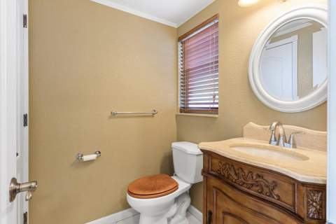 2201 SE 9th Street #107, Pompano Beach FL - photo 10 of 34
