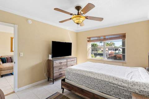 2201 SE 9th Street #107, Pompano Beach FL - photo 11 of 34