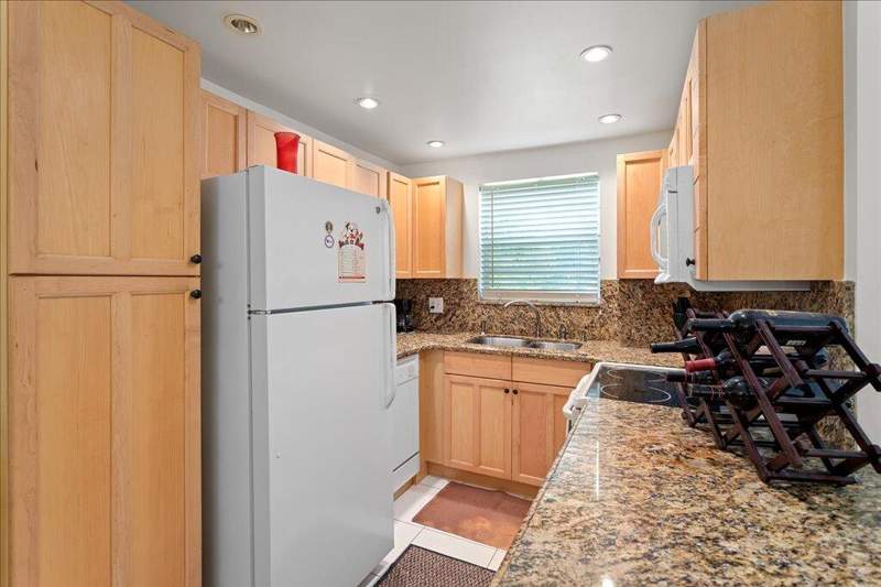 2 bedroom Condominium at 1124 NW 13th Street #120a, Boca Linda Condo, Boca Raton — photo 3