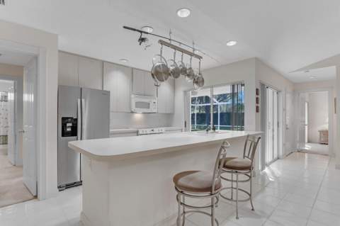 9503 Chapman Oak Court, Palm Beach Gardens FL - photo 11 of 17