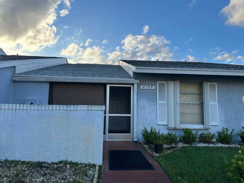2 bedroom Villa at 4195 Lucerne Villas Lane, Villas At Lucerne Lakes I, Lake Worth — photo 1