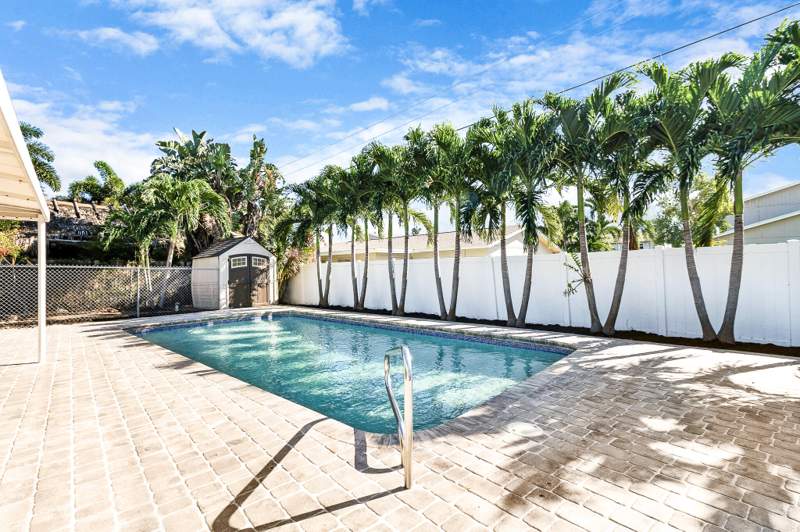3 bedroom Single Family Residence at 912 SE 8th Court, Cove 4th Sec, Deerfield Beach — photo 3