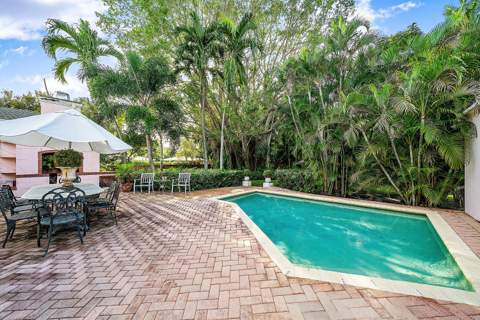 1202 N Swinton Avenue, Delray Beach FL - photo 13 of 32
