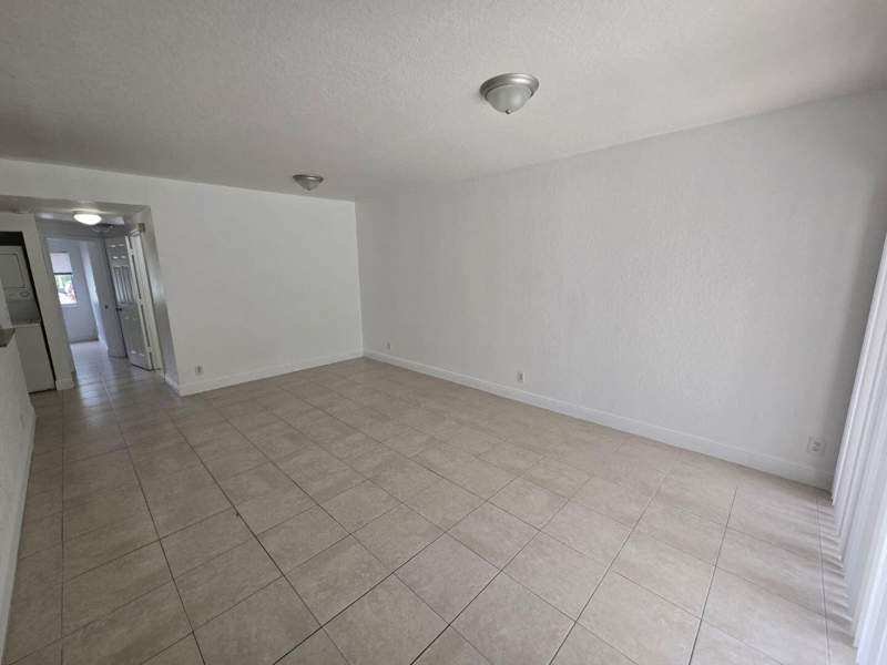 3 bedroom Condominium at 1161 Golden Lakes Boulevard #1315, Belvedere Isles Condo No 2, West Palm Beach — photo 4