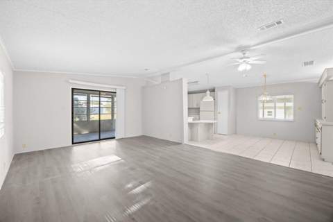 8221 Cinnamon Lane, Port St. Lucie FL - photo 9 of 20