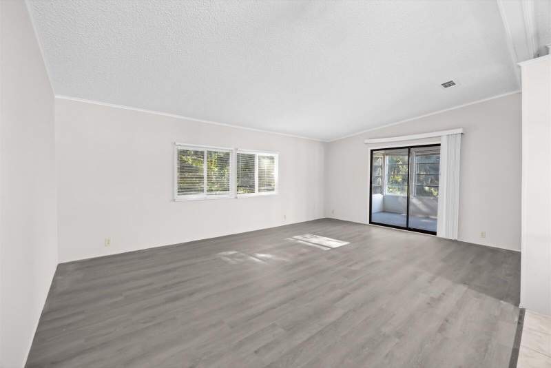 2 bedroom Manufactured Home at 8221 Cinnamon Lane, Savanna Club Plat I, Port St. Lucie — photo 5