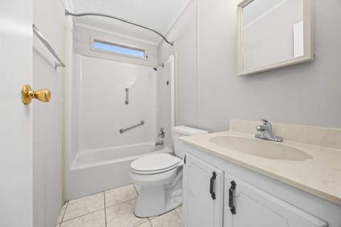 8221 Cinnamon Lane, Port St. Lucie FL - photo 16 of 20