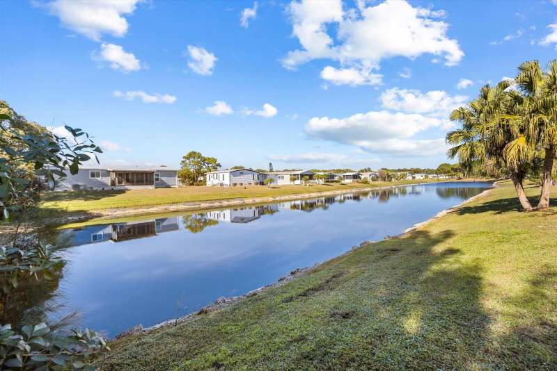 2 bedroom Manufactured Home at 8221 Cinnamon Lane, Savanna Club Plat I, Port St. Lucie — photo 1