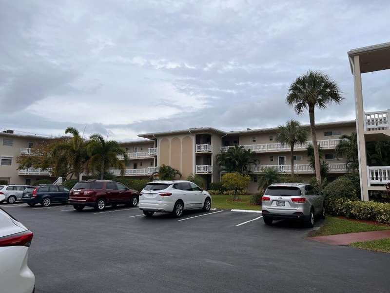 1 bedroom Condominium at 2811 S Garden Drive #207, Lake Clarke Gardens Condo 25, Lake Worth — photo 1