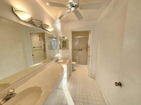 9637 Shadybrook Drive #201, Boynton Beach FL - photo 16 of 24