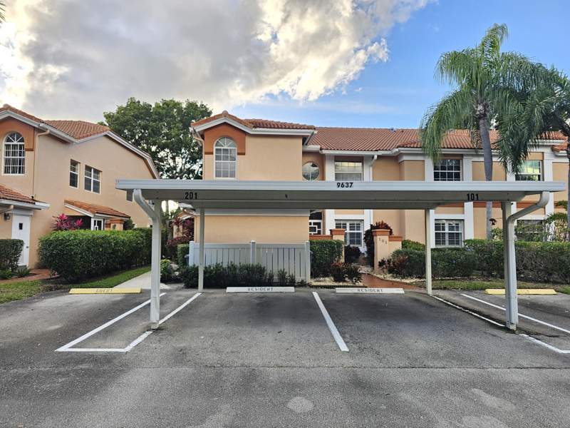 2 bedroom Condominium at 9637 Shadybrook Drive #201, Palm Isles I, II And III Condos, Boynton Beach — photo 2