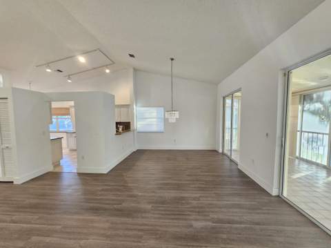 9637 Shadybrook Drive #201, Boynton Beach FL - photo 6 of 24