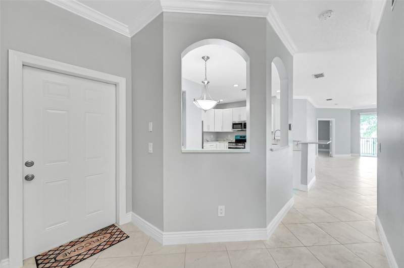 3 bedroom Condominium at 23269 Carolwood Lane #202, Pines Of Boca Barwood Condo, Boca Raton — photo 4