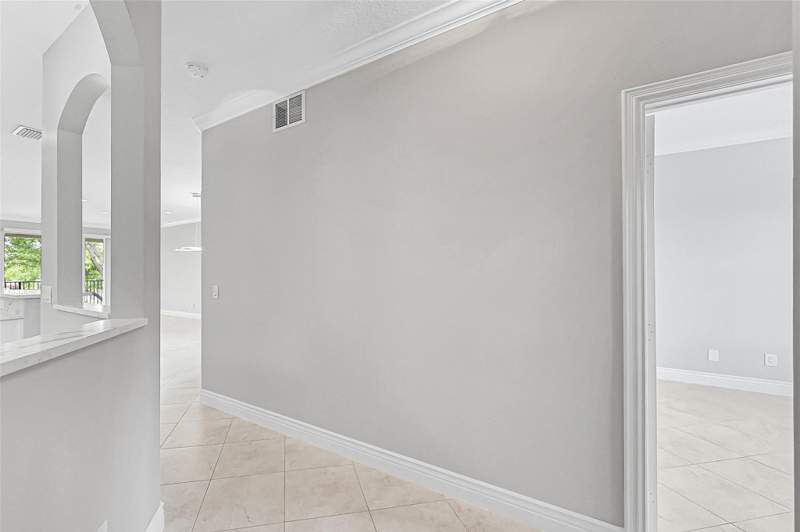 3 bedroom Condominium at 23269 Carolwood Lane #202, Pines Of Boca Barwood Condo, Boca Raton — photo 3