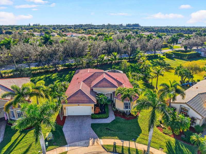3 bedroom Single Family Residence at 9566 Lantern Bay Circle, Baywinds Rpd 2, West Palm Beach — photo 1