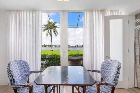 2170 Ibis Isle Road #3, Palm Beach FL - photo 6 of 12