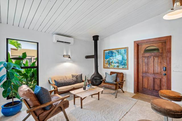 363 Glouchester Street home for sale in Delray Mnr