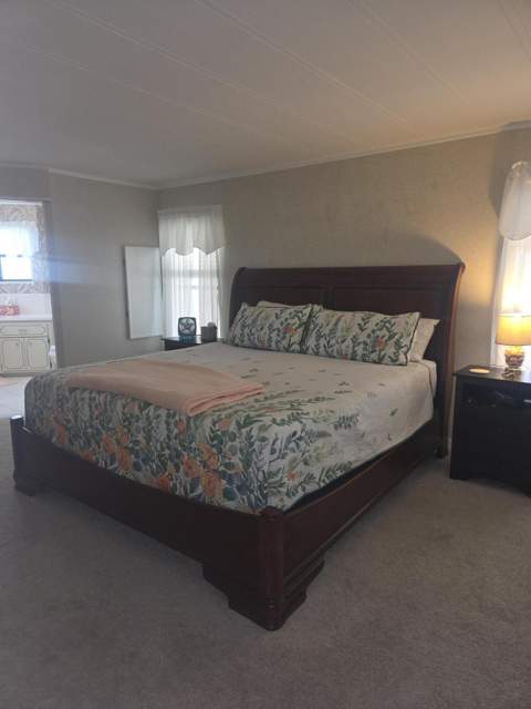 7871 SE Shenandoah Drive, Hobe Sound FL - photo 17 of 45
