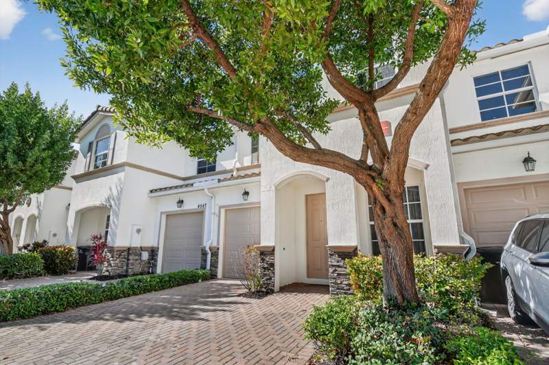 3 bedroom Townhouse at 4545 Tara Cove Way, Tara Cove, West Palm Beach — photo 3