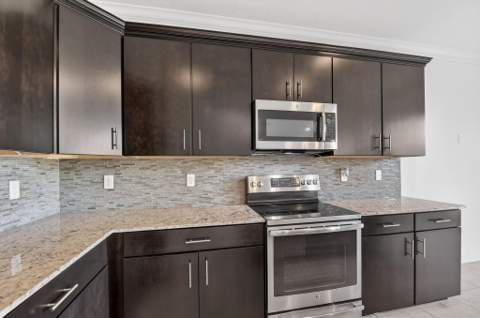 4545 Tara Cove Way, West Palm Beach FL - photo 9 of 47