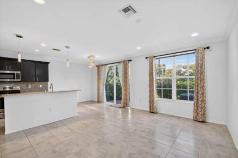 4545 Tara Cove Way, West Palm Beach FL - photo 18 of 47