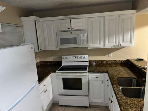 1561 Windorah Way #F, West Palm Beach FL - photo 17 of 59