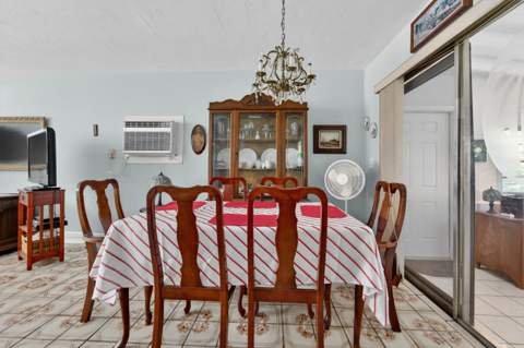 2105 Worthington Road, West Palm Beach FL - photo 12 of 25