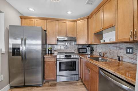 170 Valencia H, Delray Beach FL - photo 7 of 36