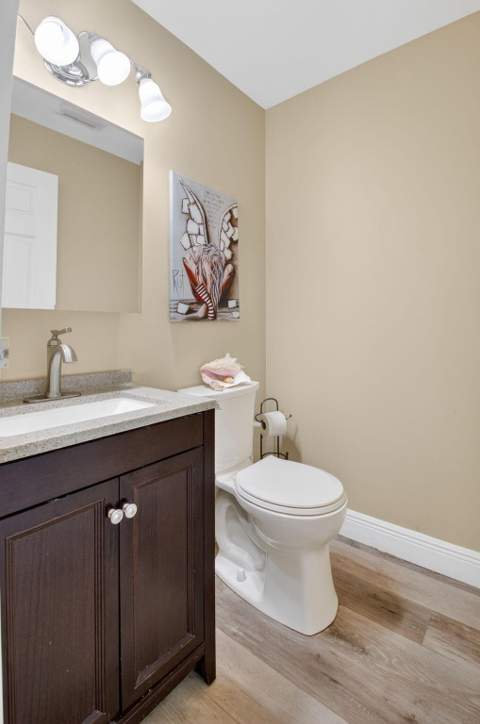 170 Valencia H, Delray Beach FL - photo 9 of 36