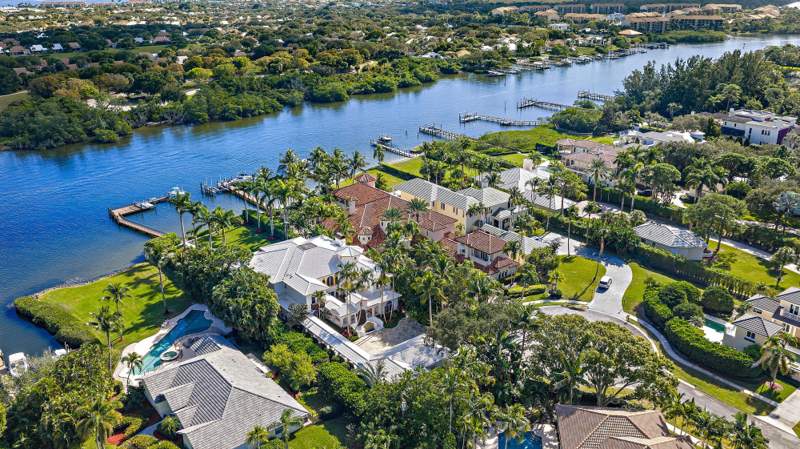 5 bedroom Single Family Residence at 2929 Marys Way, Commodores Pocket, Palm Beach Gardens — photo 3