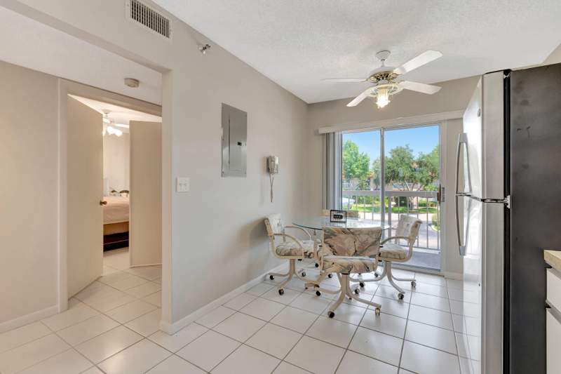 2 bedroom Condominium at 280 NW 67th Street #B207, San De Vance Golf and Tennis Club Condo, Boca Raton — photo 4