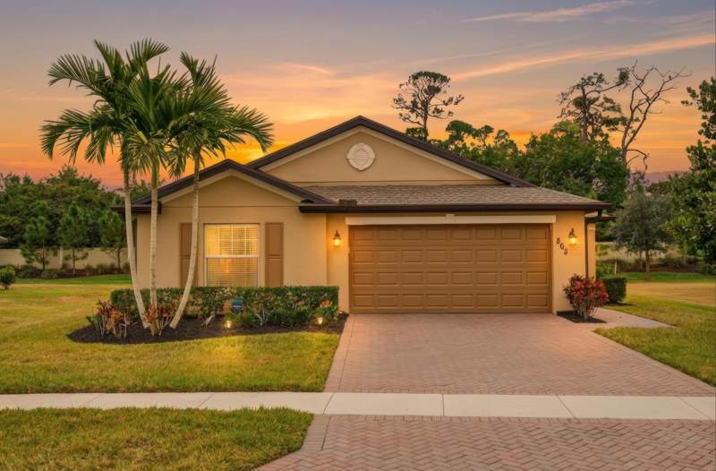 4 bedroom Single Family Residence at 868 Bent Creek Drive, Bent Creek Tract A-1, Fort Pierce — photo 3