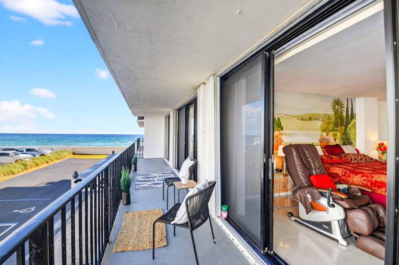 2 bedroom Condominium at 3456 S Ocean Boulevard #1040, Claridges I Condo, Palm Beach — photo 4